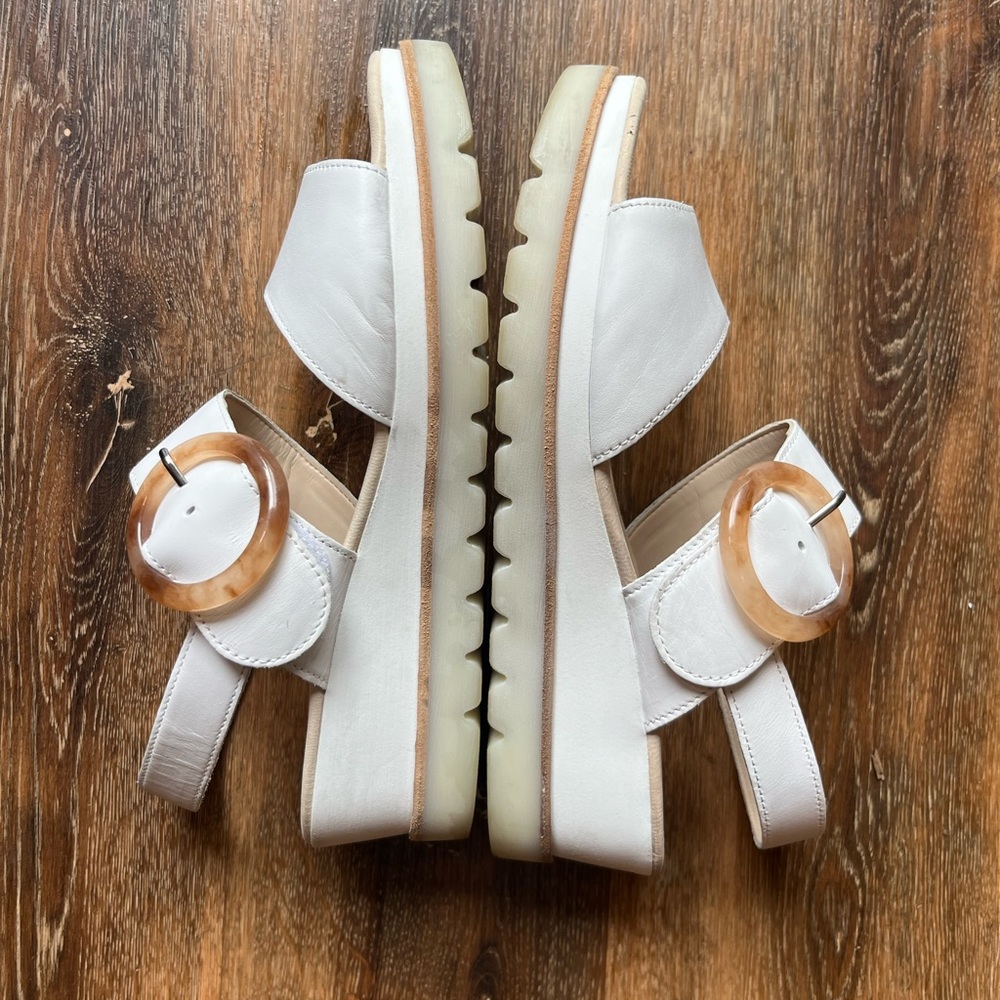 White Chunky Sandals, size 7.5 - Picture 5 of 7